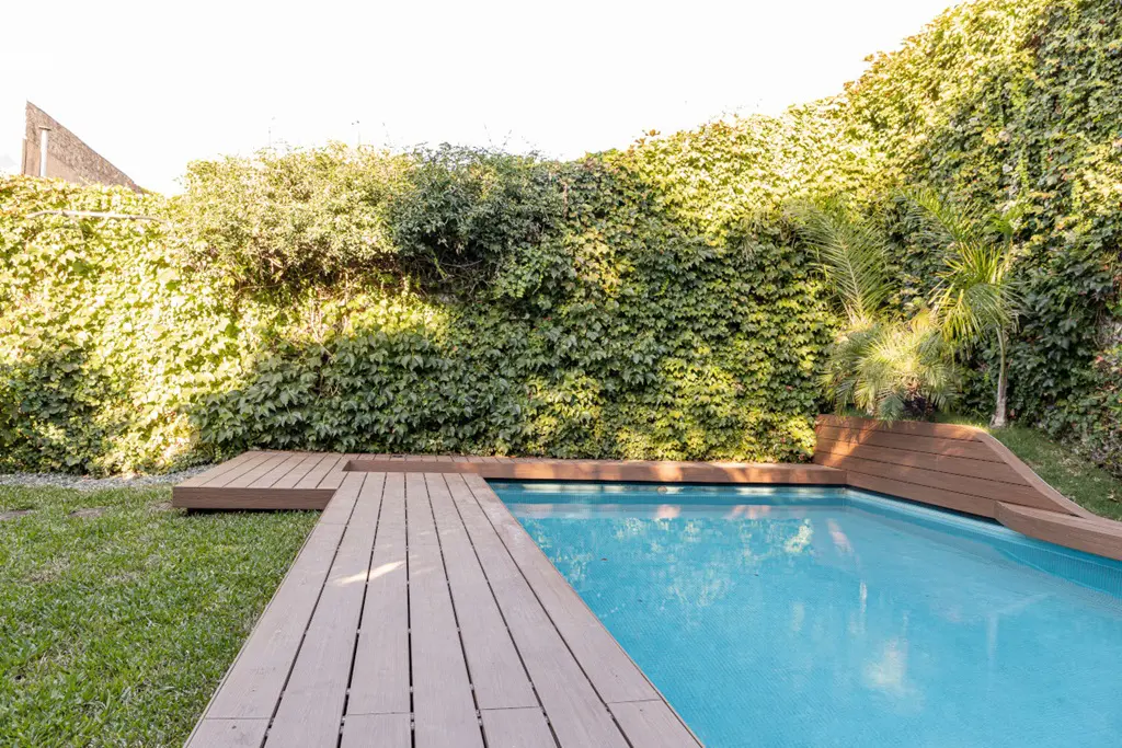 El mejor deck para piletas y casas con chicos