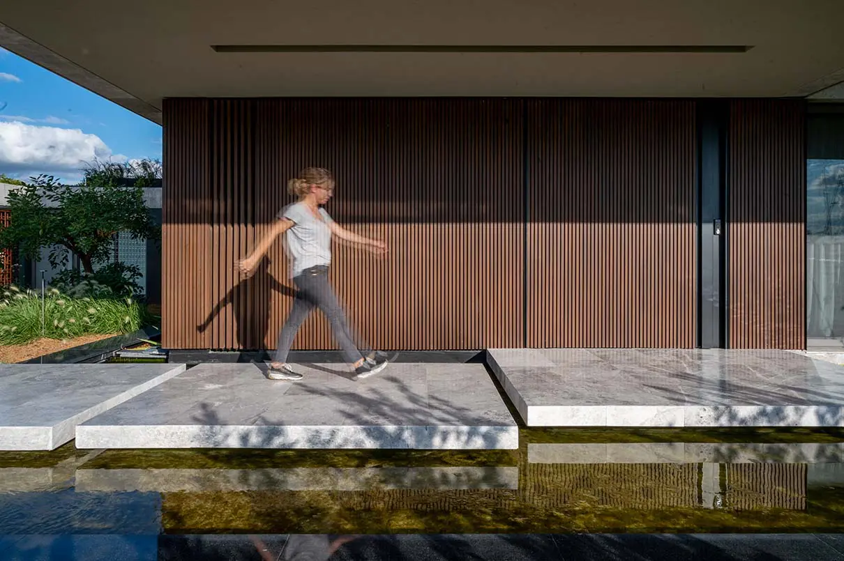 Casa Cher: Calidez y sofisticación con WPC 6 obra cher lifecycle 4